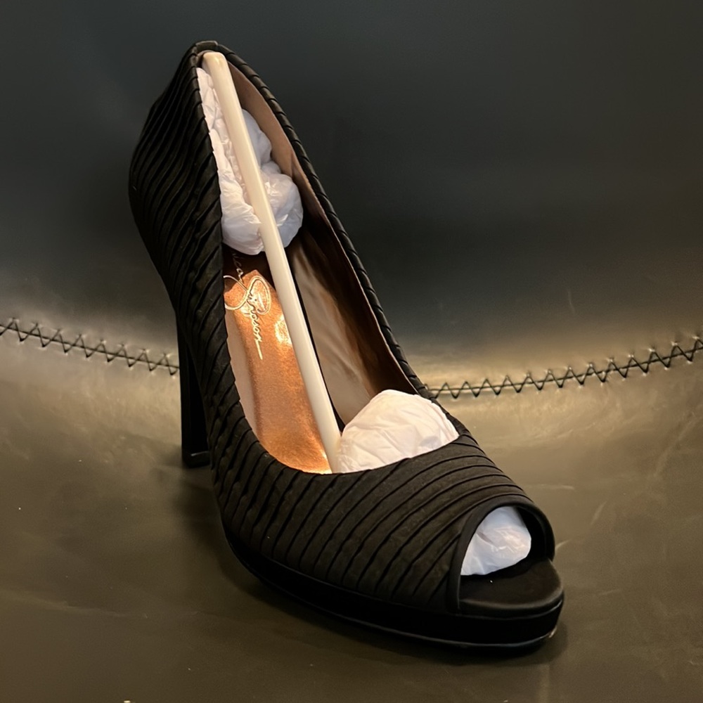 Jessica Simpson Heels - Picture 3 of 4